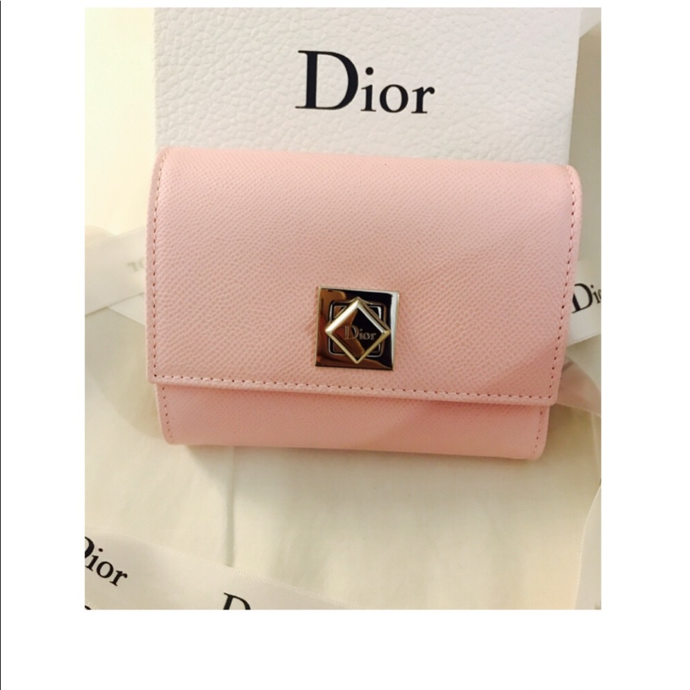 Dior wallet